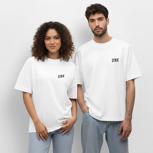 Ben gibi sev, sen gibi birisini Oversized T-Shirt - white